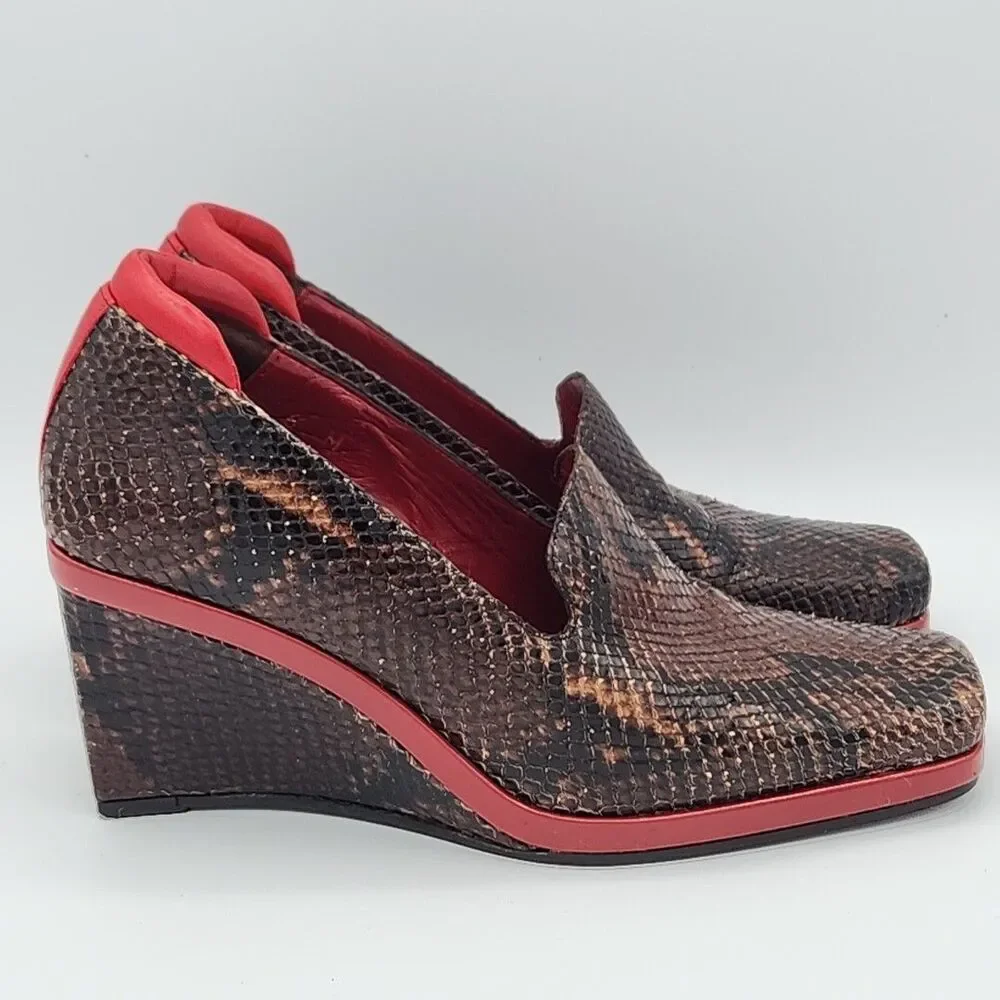 Donald Pliner Snake Wedges Red Modern Loafers Slip On Leather 6 Made in Italy